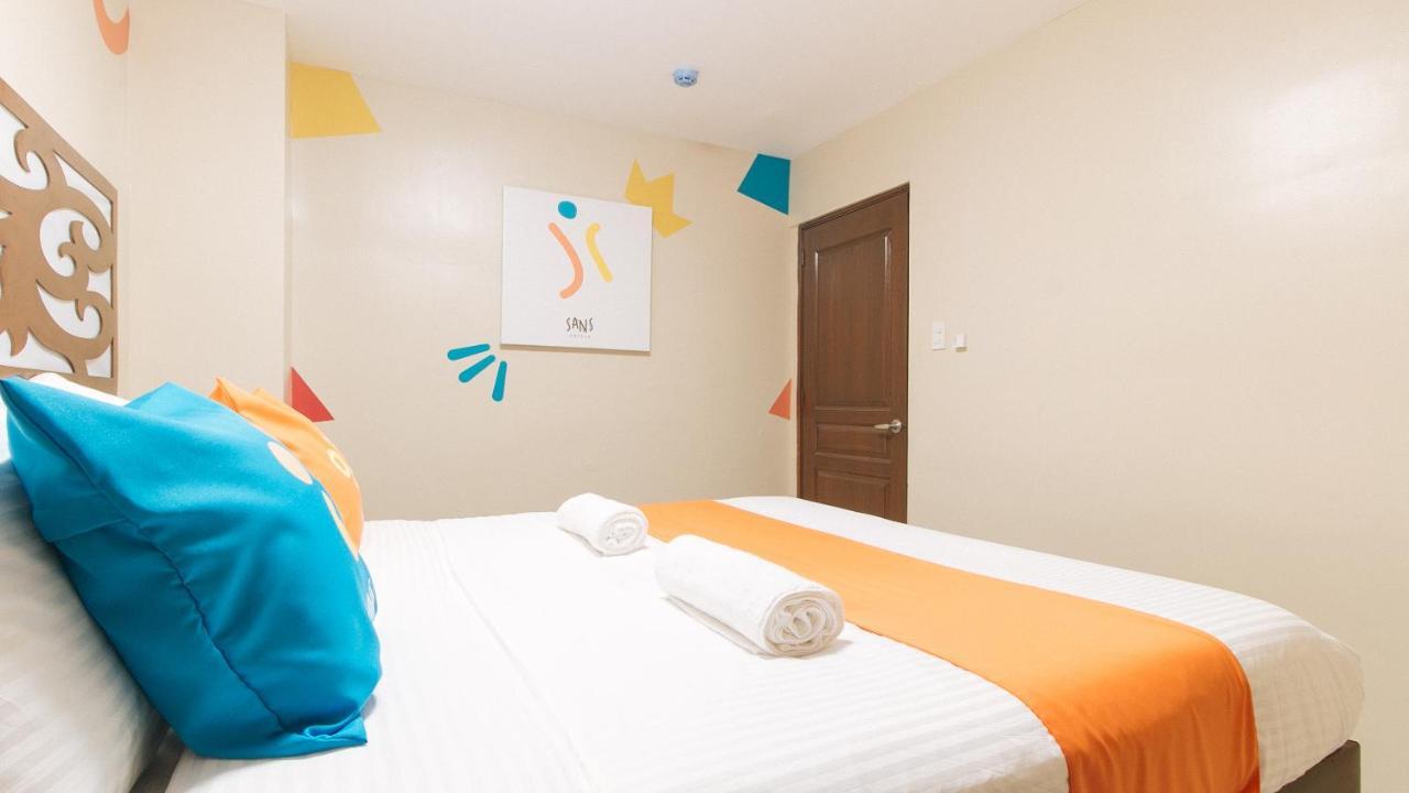 Sans Hotel At Algers Suites Marikina By Reddoorz Dış mekan fotoğraf