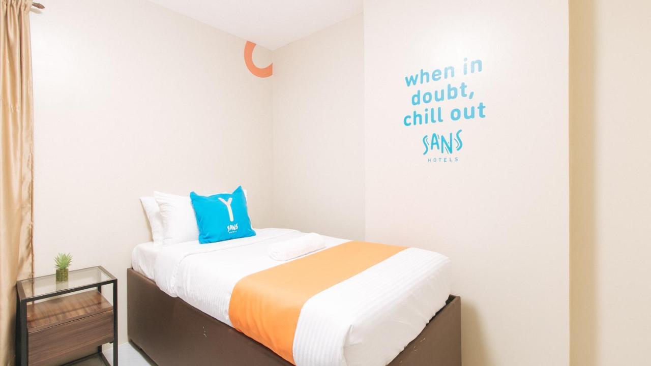 Sans Hotel At Algers Suites Marikina By Reddoorz Dış mekan fotoğraf